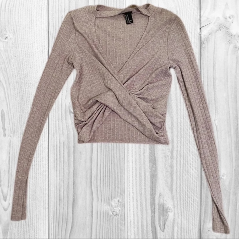 FOREVER 21 Cropped Comfy Twist Long Sleeve